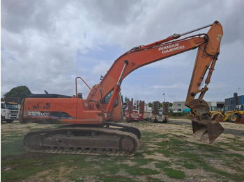Гусеничный экскаватор DOOSAN