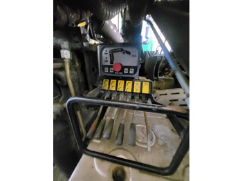 Самосвал, Автоманипулятор Renault 370.32 DXI: фото 5