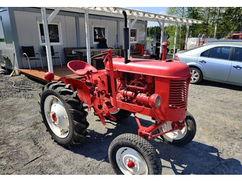 Трактор MASSEY FERGUSON