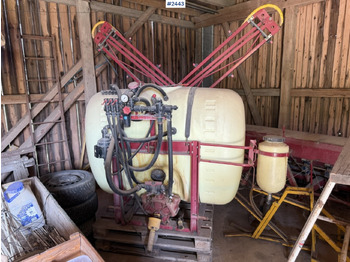 Опрыскиватель HARDI