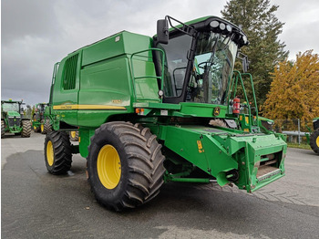 Зерноуборочный комбайн JOHN DEERE T550