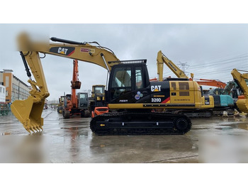 Гусеничный экскаватор CATERPILLAR 320D