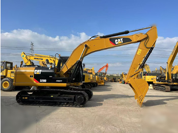 Гусеничный экскаватор CATERPILLAR 320D