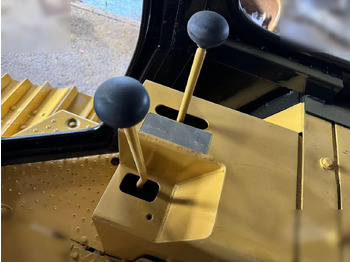 Бульдозер CATERPILLAR D4C: фото 5