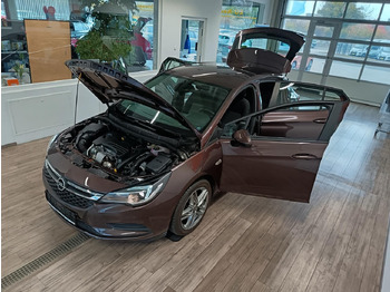 Седан Opel Astra K Lim. 1,0 TURBO 77 kW*TEMP*KLIMA*PDC*SHZ*: фото 2