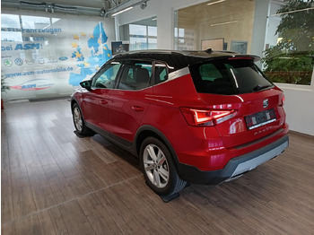 Внедорожник Seat Arona 1,5TSI FR*AHK*NAVI*ACC*LED*BEATS*R-KAM*DAB: фото 4