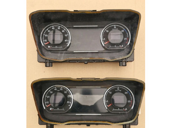 : фото в шапке страницы