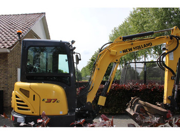 Мини-кран New Holland E37C binnendraaier: фото 3