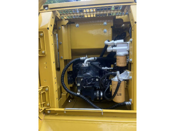 Гусеничный экскаватор KOMATSU PC130: фото 5