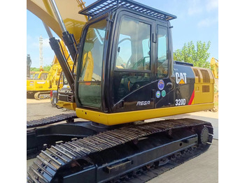 Экскаватор CATERPILLAR 320D