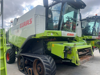 Зерноуборочный комбайн CLAAS Lexion