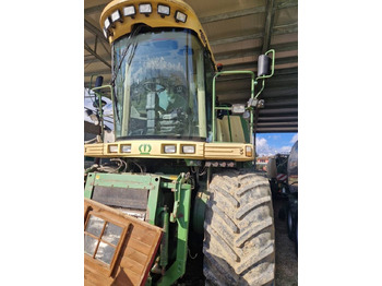 Кормоуборочный комбайн Krone Big X 800: фото 3 Кормоуборочный комбайн Krone Big X 800: фото 3