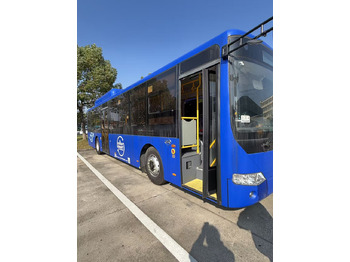 Городской автобус