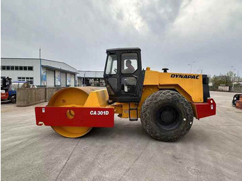 Дорожный каток Used Dynapac CA301 Vibratory Roller with Less Working Time and Superior Performance Used Dynapac 251d/301D Roller for Sale: фото 2