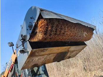 Мини-погрузчик с бортовым поворотом CASE SR200: фото 3 Мини-погрузчик с бортовым поворотом CASE SR200: фото 3