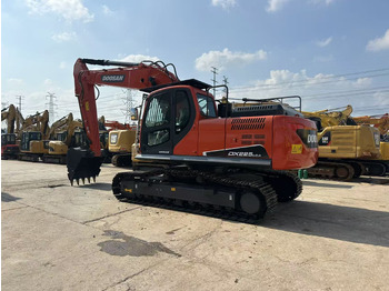 Гусеничный экскаватор DOOSAN DX225LCA: фото 2 Гусеничный экскаватор DOOSAN DX225LCA: фото 2