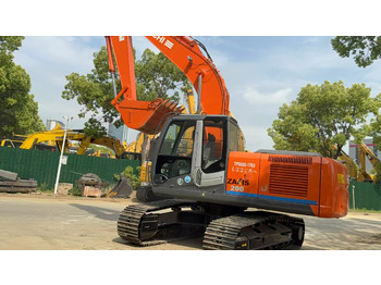 Гусеничный экскаватор HITACHI ZX200: фото 3 Гусеничный экскаватор HITACHI ZX200: фото 3