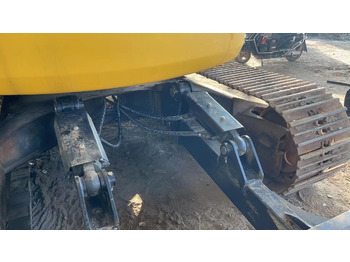 Гусеничный экскаватор KOMATSU PC138US: фото 3