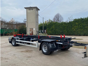 : фото в шапке страницы