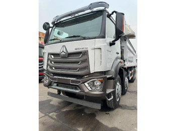 Самосвал SINOTRUK