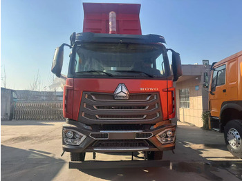 Самосвал SINOTRUK