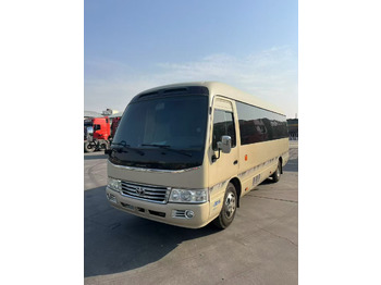 Микроавтобус TOYOTA