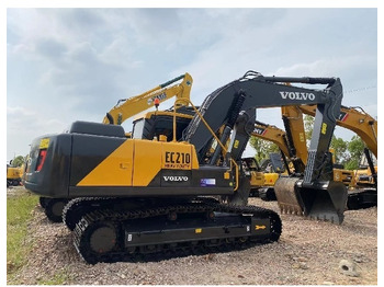 Гусеничный экскаватор 2022 Volvo EC210D: фото 2