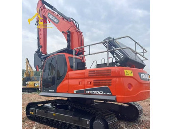 Гусеничный экскаватор DOOSAN DX300