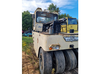 Пневмоколесный каток