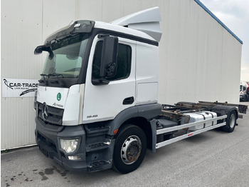 Грузовик-контейнеровоз/ Сменный кузов MERCEDES-BENZ Actros