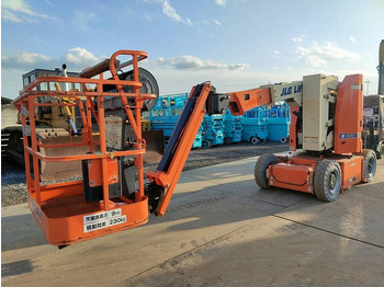 Коленчатый подъемник JLG