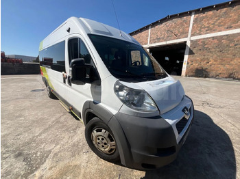 Пригородный автобус PEUGEOT