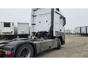 Тягач Mercedes-Benz Actros 5 1845: фото 3