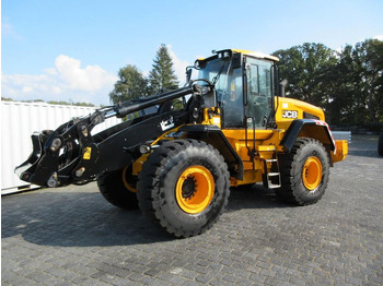 Колёсный погрузчик JCB 457