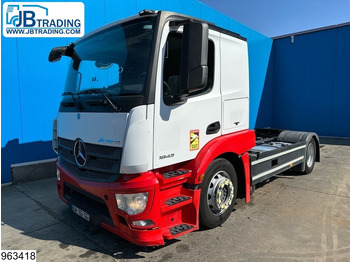 Тягач MERCEDES-BENZ Actros 1843