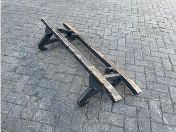 Вилы VOLVO