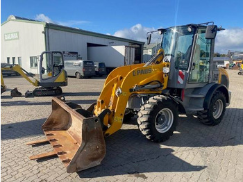 Колёсный погрузчик