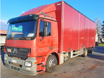 Грузовик с закрытым кузовом MERCEDES-BENZ Actros 1832