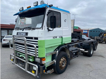 Грузовик-шасси SCANIA R142
