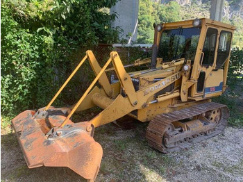 Гусеничный погрузчик KOMATSU