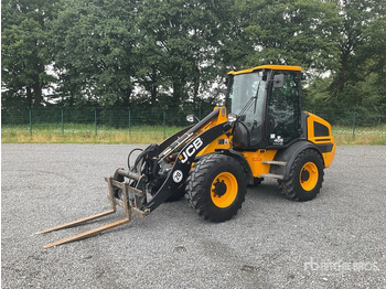 Колёсный погрузчик JCB 409