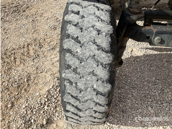 Трактор 2003 New Holland TS110 2WD Tractor: фото 5