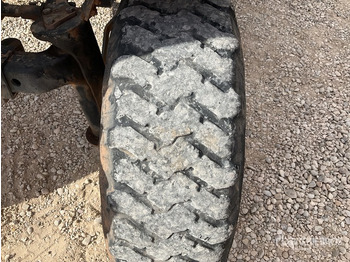 Трактор 2003 New Holland TS110 2WD Tractor: фото 4