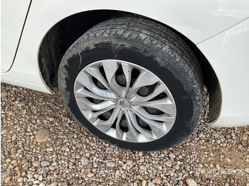 Легковой автомобиль 2015 Citroen C4 BlueHDI Automobile: фото 3 Легковой автомобиль 2015 Citroen C4 BlueHDI Automobile: фото 3