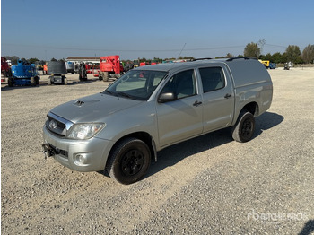 Пикап TOYOTA