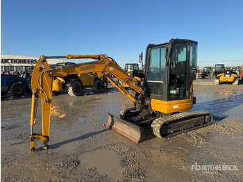 Мини-экскаватор KATO