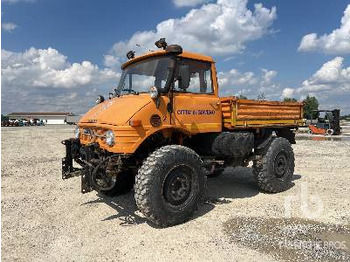 Грузовик бортовой/ Платформа UNIMOG