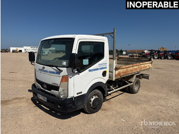 Самосвал NISSAN
