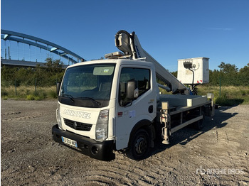 Грузовик с подъемником RENAULT Maxity