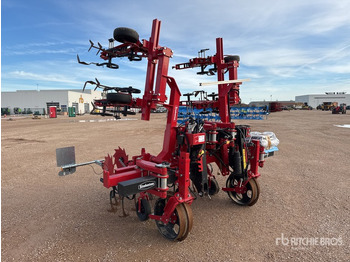 Техника для обработки почвы LEMKEN